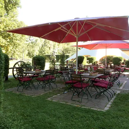 Und Traditionsgasthof Schnatermann Hotel 2*